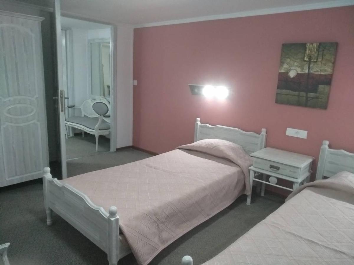 Vokamvilia Apartment & Studio Close To The Sea Planos  Bagian luar foto