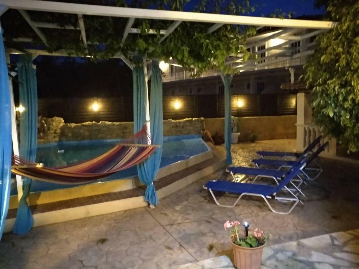 Vokamvilia Apartment & Studio Close To The Sea Planos  Bagian luar foto