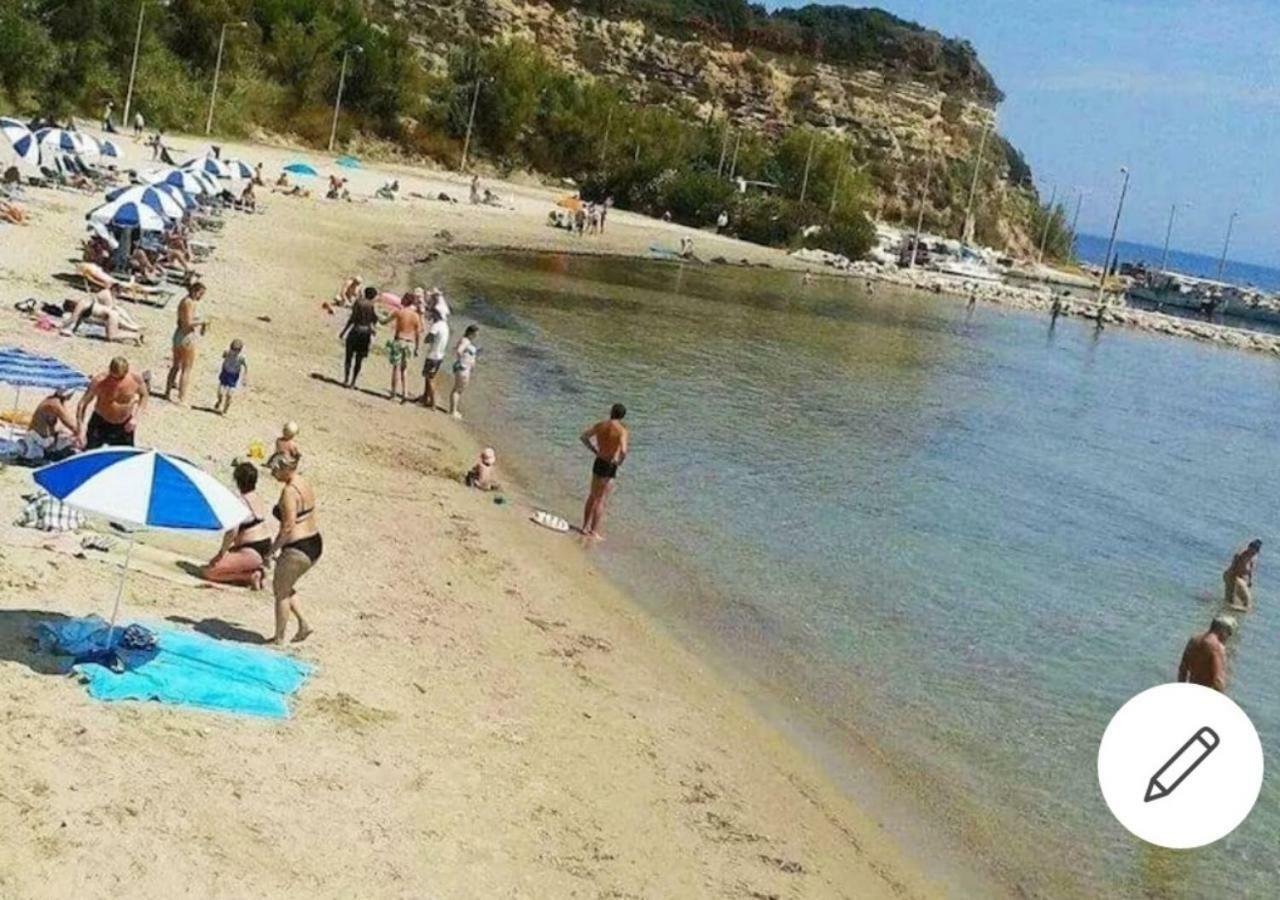 Vokamvilia Apartment & Studio Close To The Sea Planos  Bagian luar foto